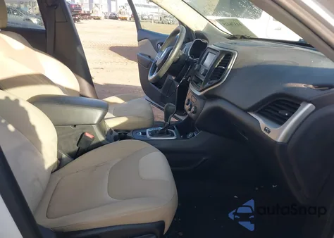 2016 Jeep Cherokee Sport z USA, uszkodzony, nr VIN 1C4PJLABXGW207497